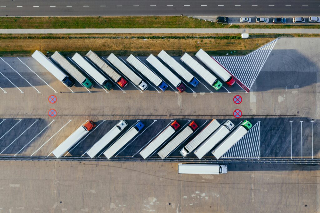 At MHF we stock a range of lorries that tend to be used for the waste management industry, including hook loaders, skip loaders and flatbed lorries that carry demountable bins